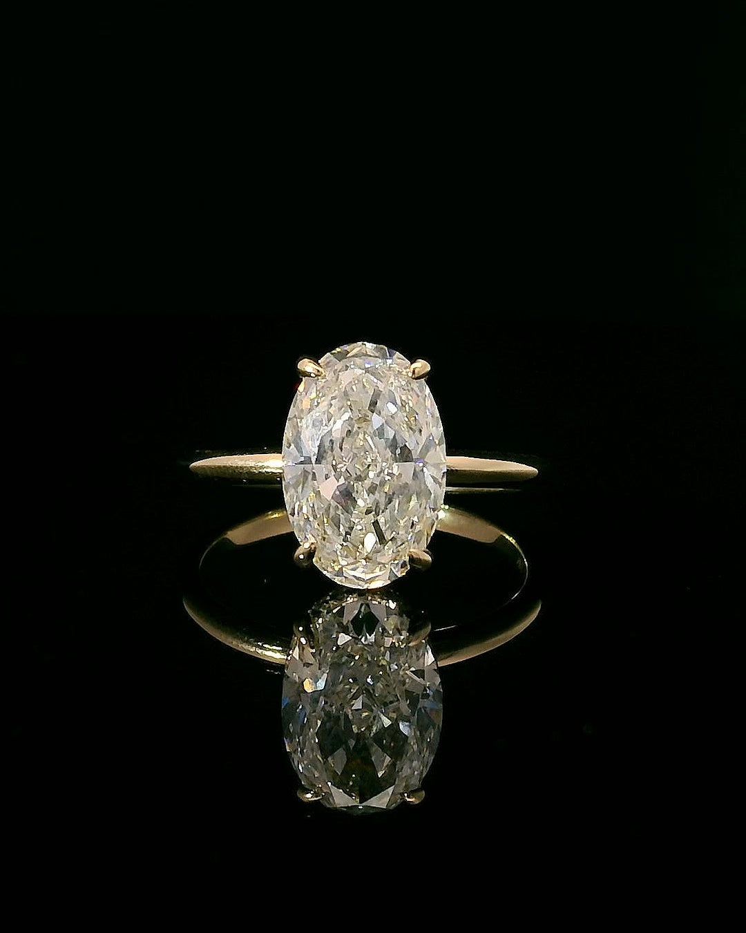 3.5CT Oval - Wrap around halo
