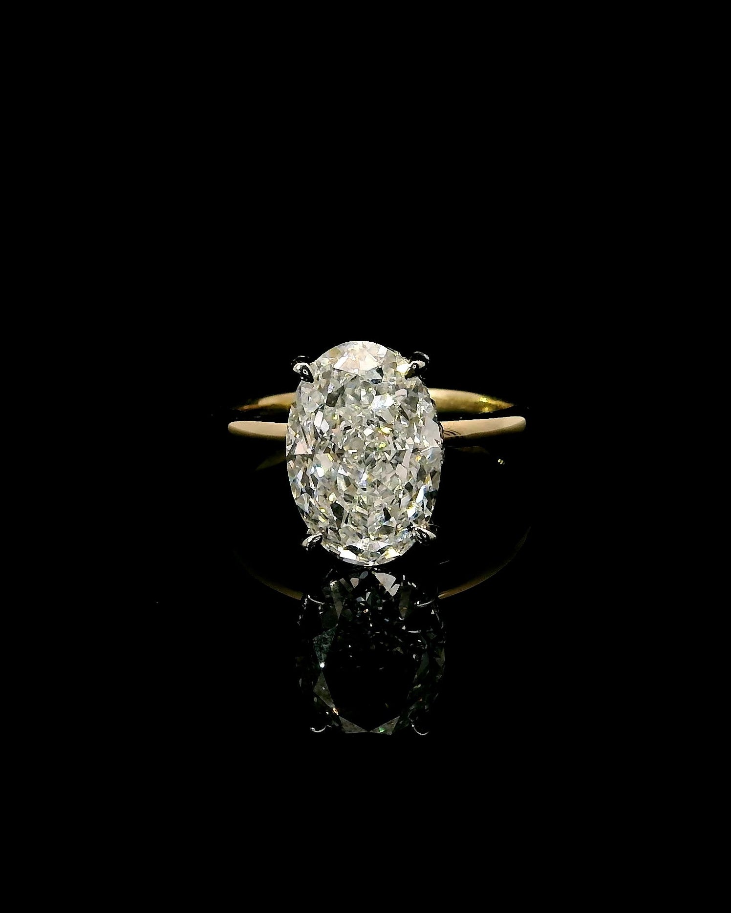 4.43CT Oval