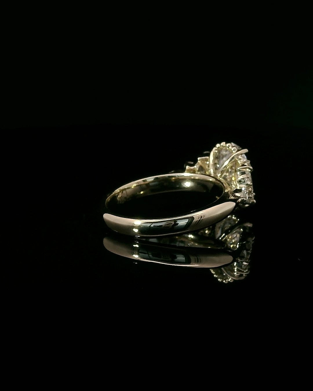 Oval Art Deco Ring