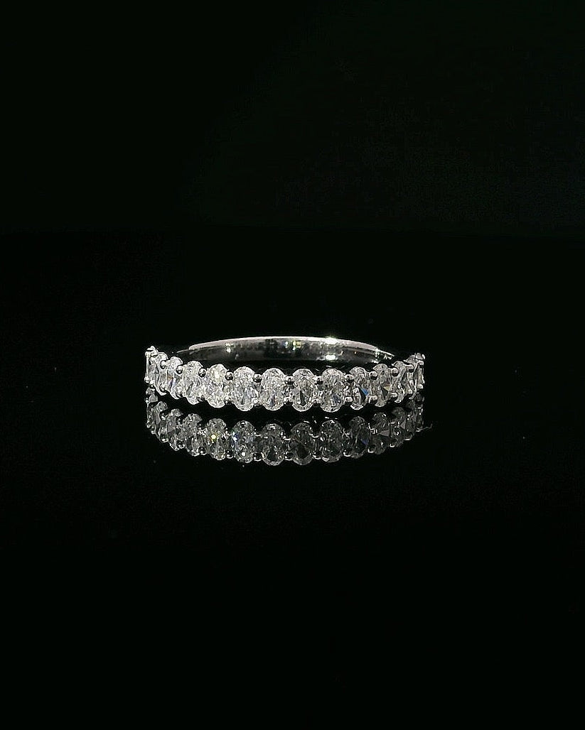 Micro Oval Band