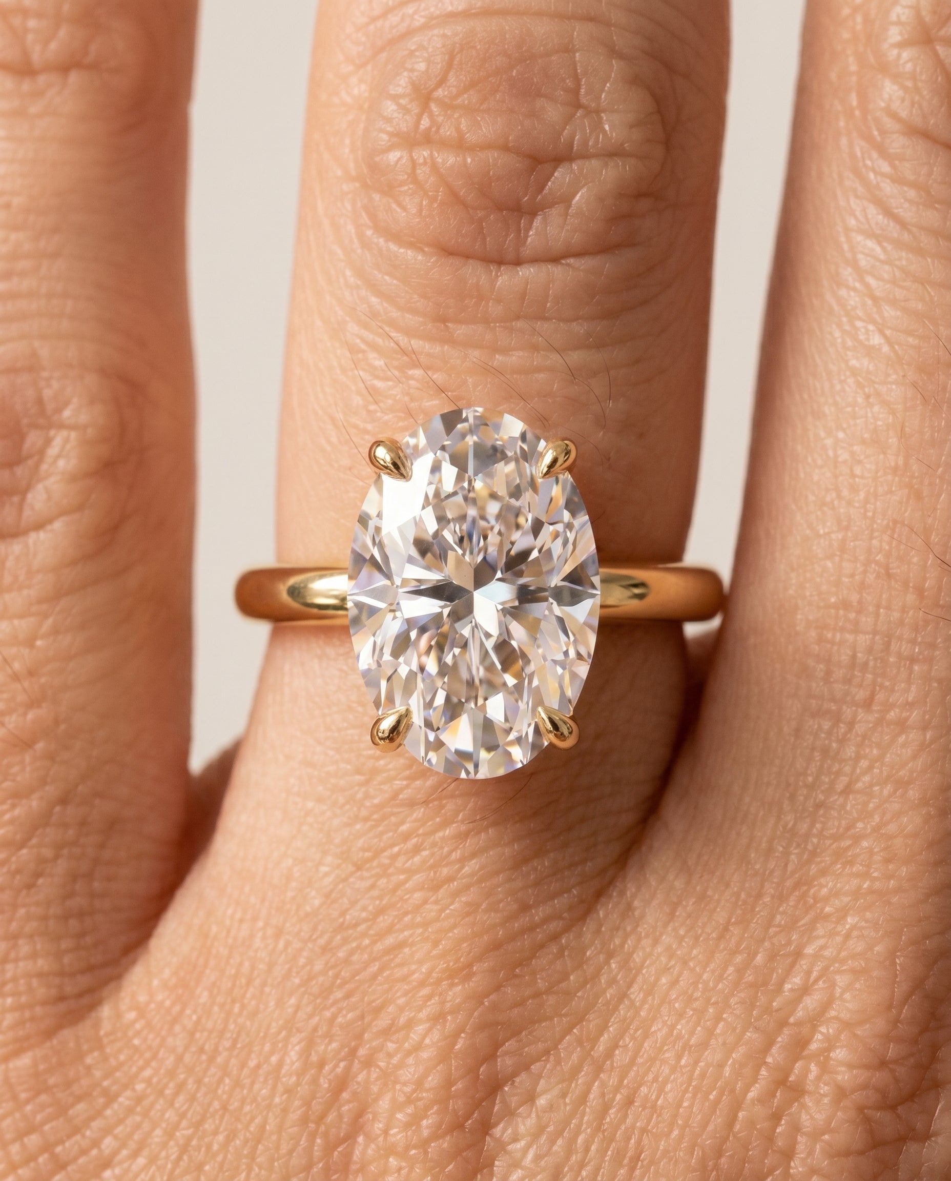 OVAL SIGNATURE RING