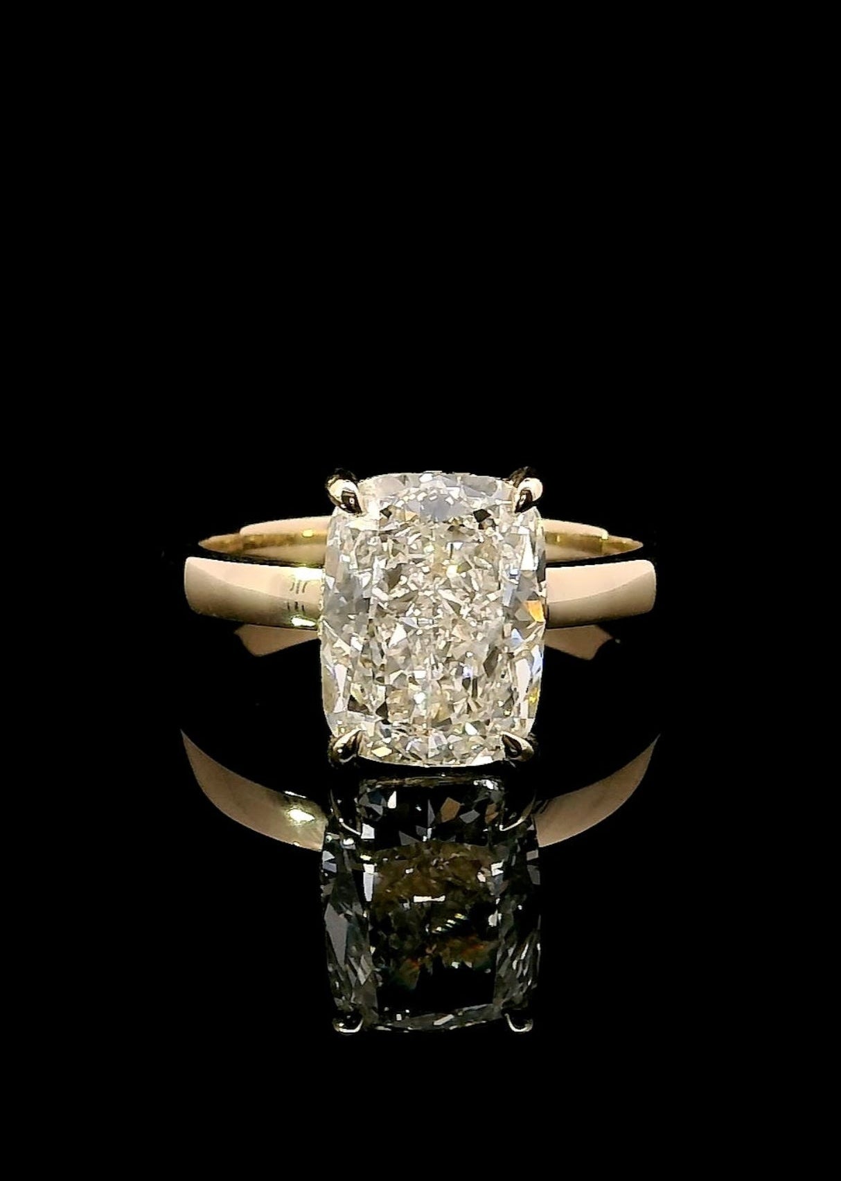 4.31 CT Elongated Cushion Cut