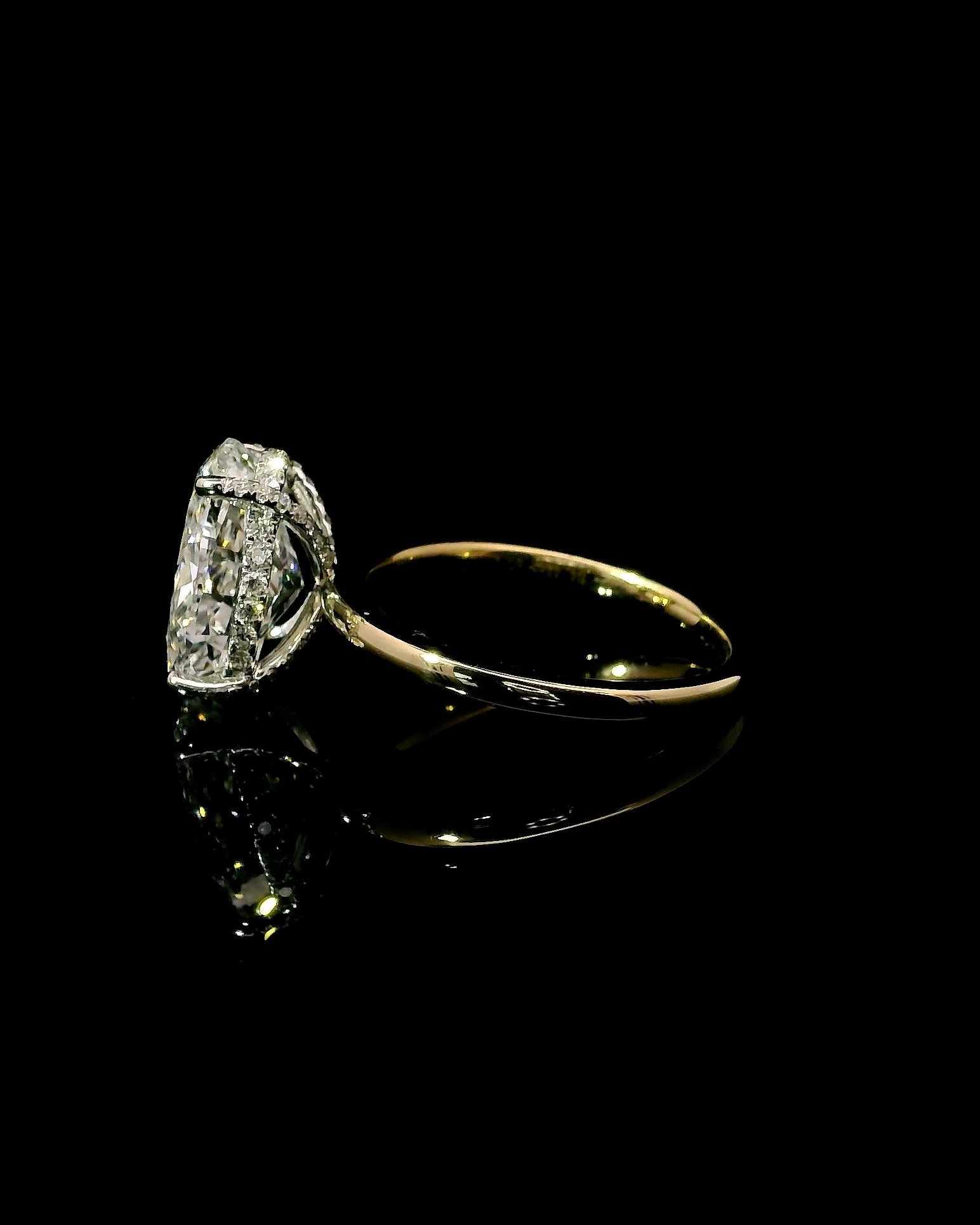 4.43CT Oval