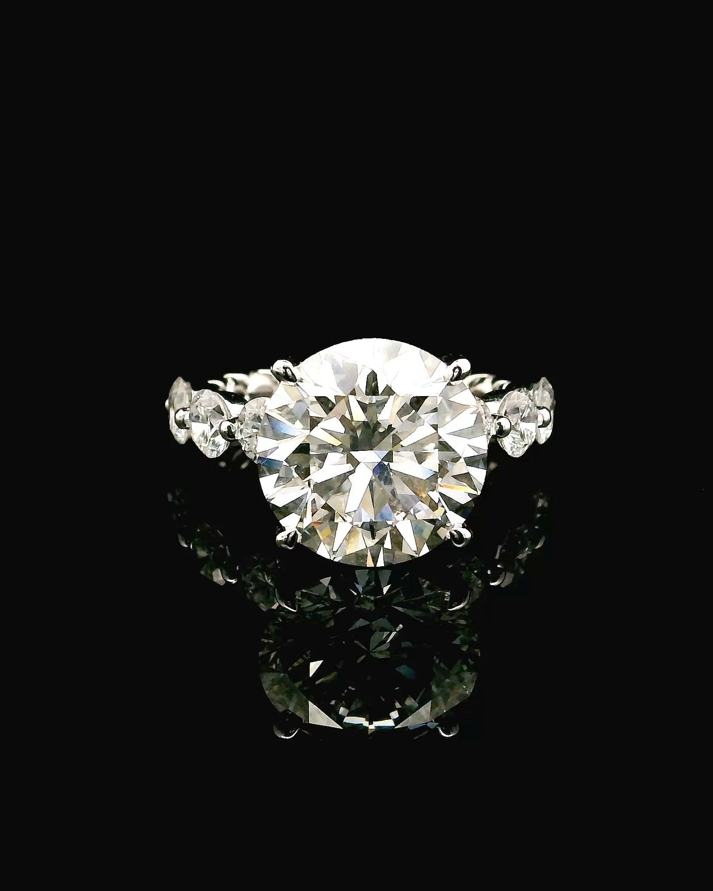 4.88CT Round Diamond + Round Diamond Band