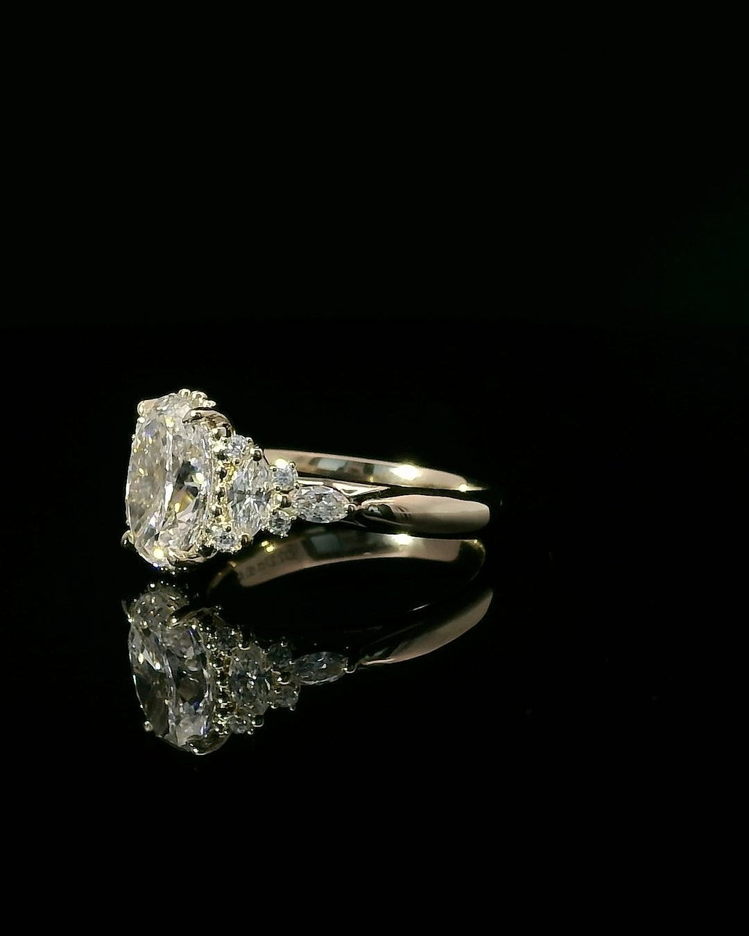 Oval Art Deco Ring