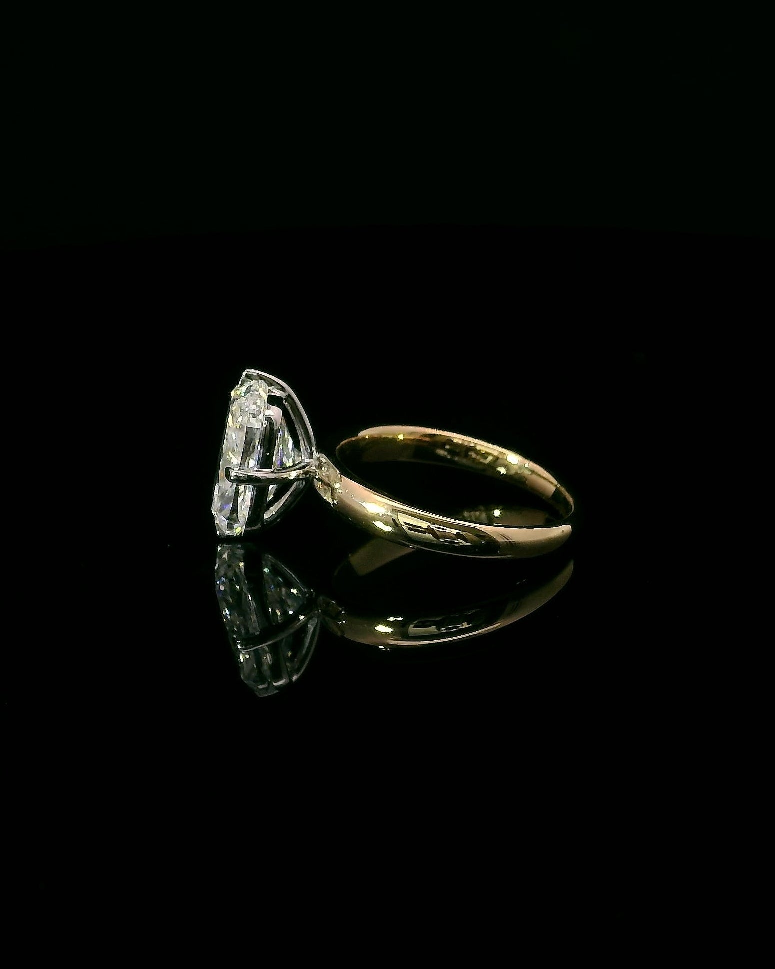 4CT Elongated Cushion Solitaire