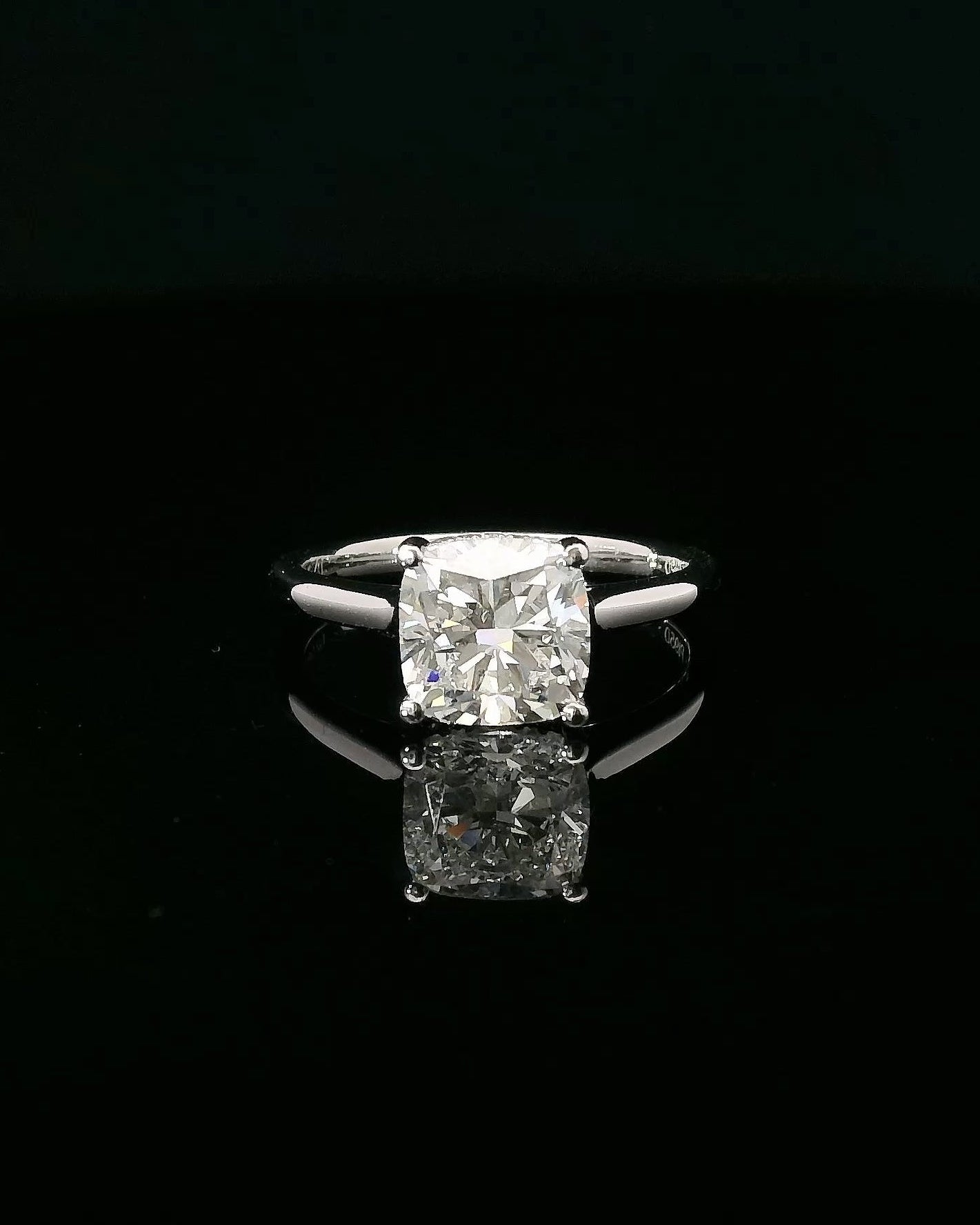 2.5CT Cushion Solitaire