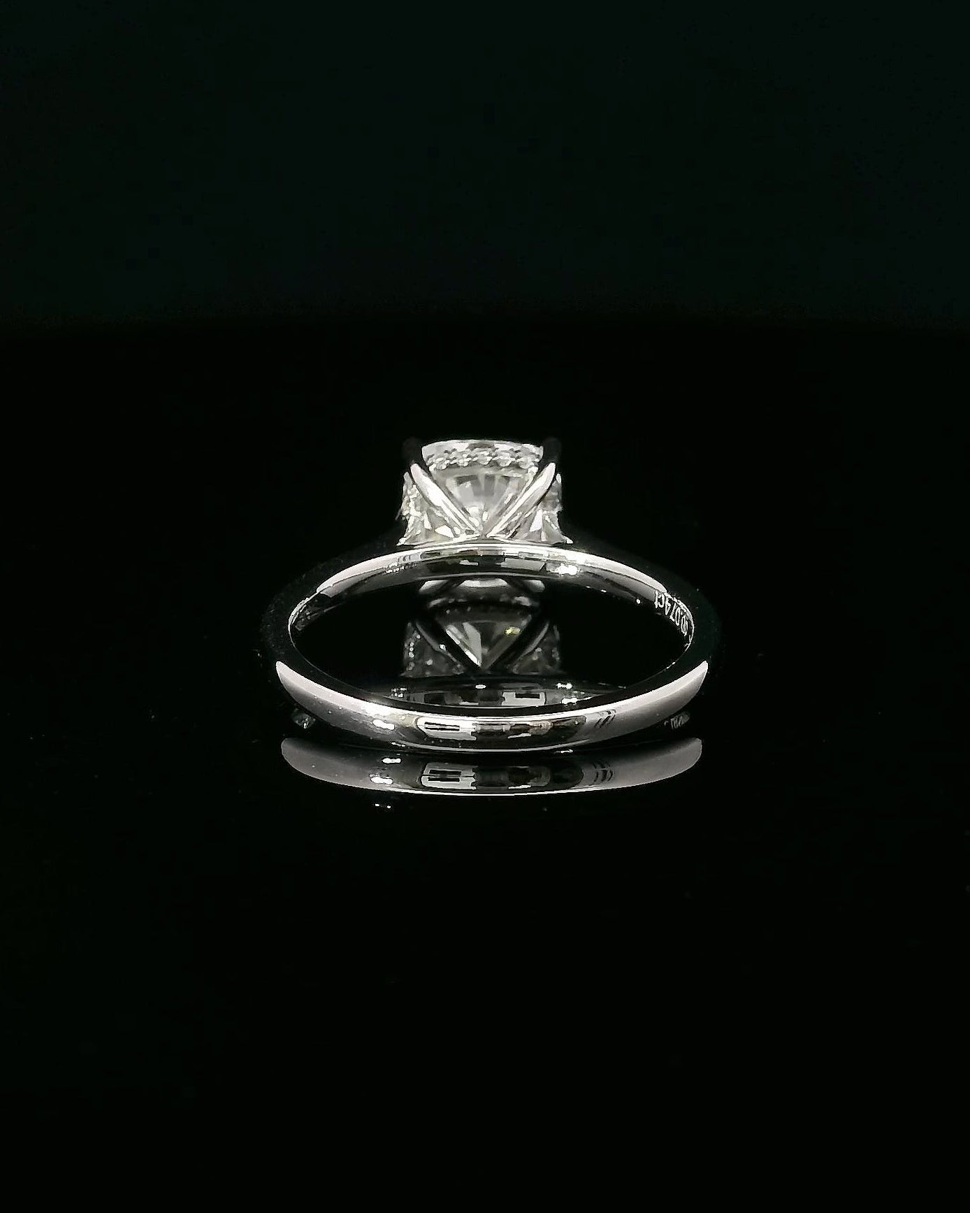 2.5CT Cushion Solitaire